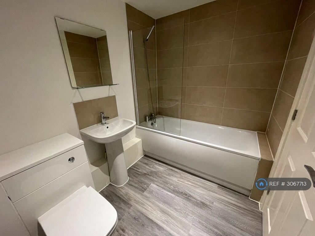 Apartment in Manchester - More