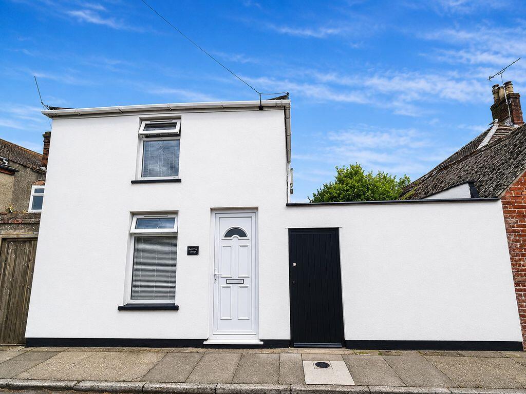 Main image of property: Bath Hill, Great Yarmouth