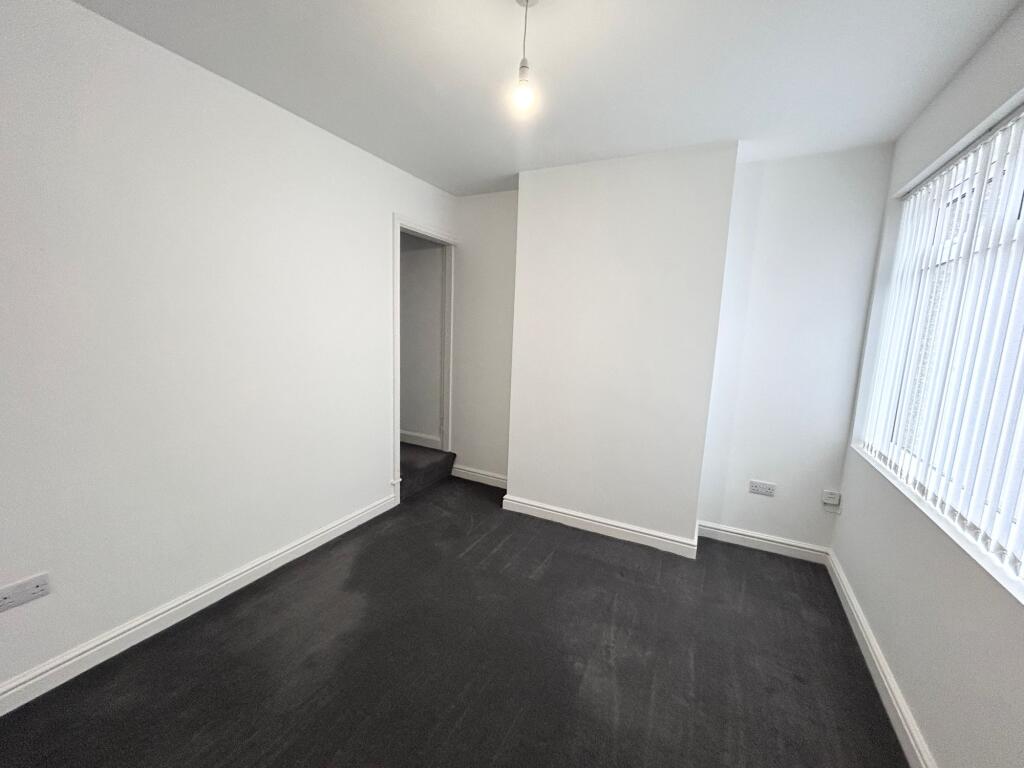 House in Lancaster - View 5