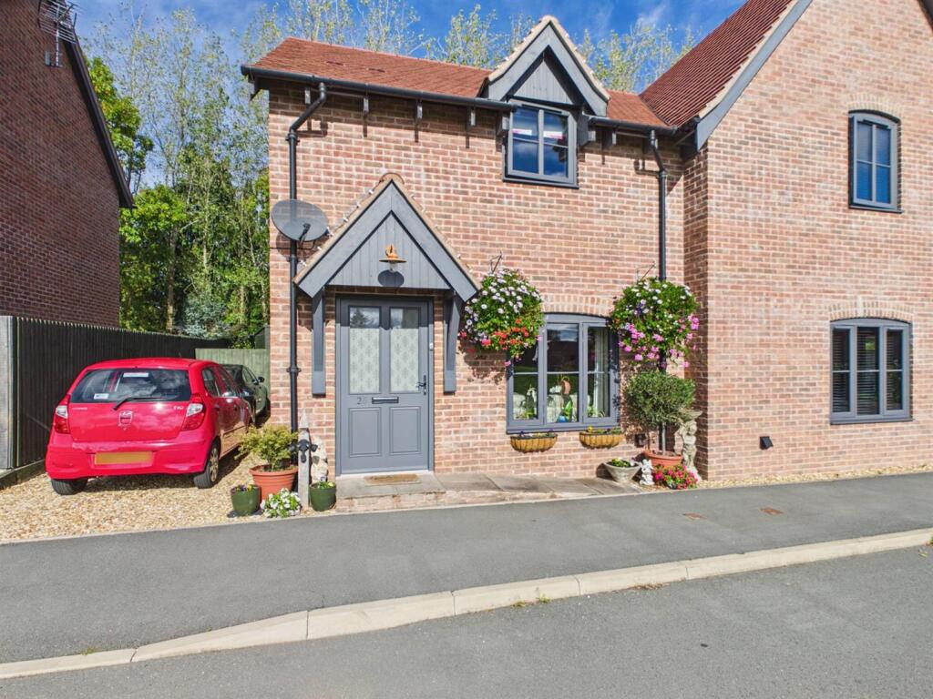 Main image of property: 26 Park Crescent, Park Hall, Oswestry