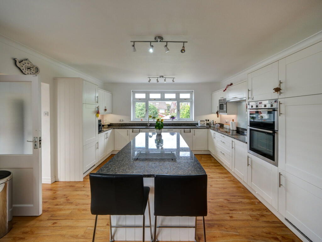 House in Lymm, Deansgreen - View 2
