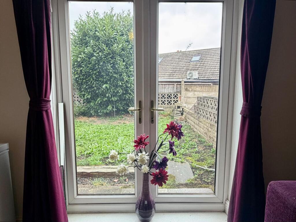 House in Wakefield - View 4
