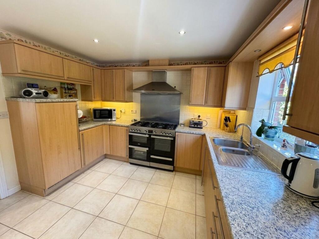 House in Ashford, Kingsnorth - View 4