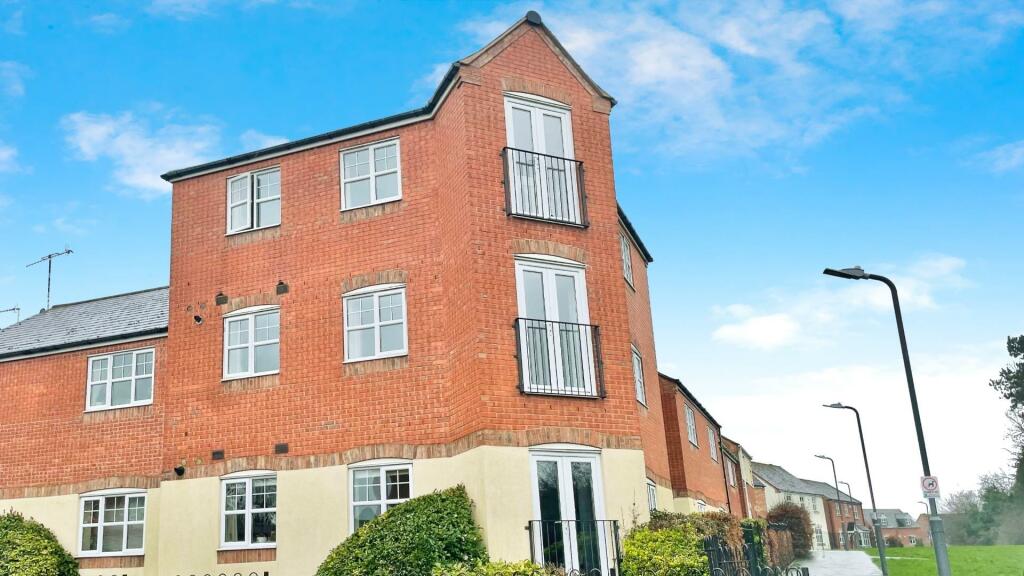 Main image of property: Lloyds Way, Stratford-upon-Avon