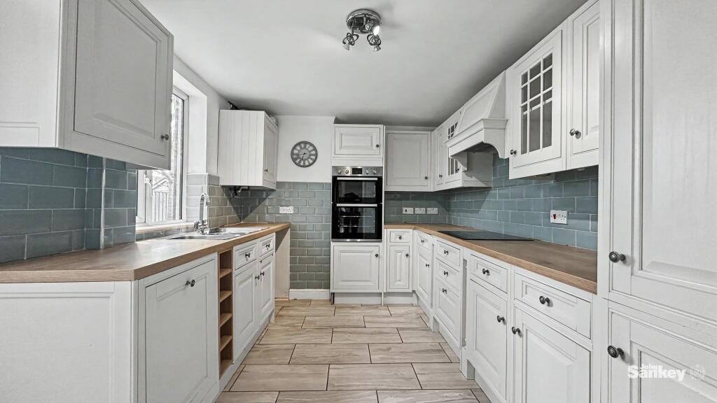 House in Nottingham - View 3