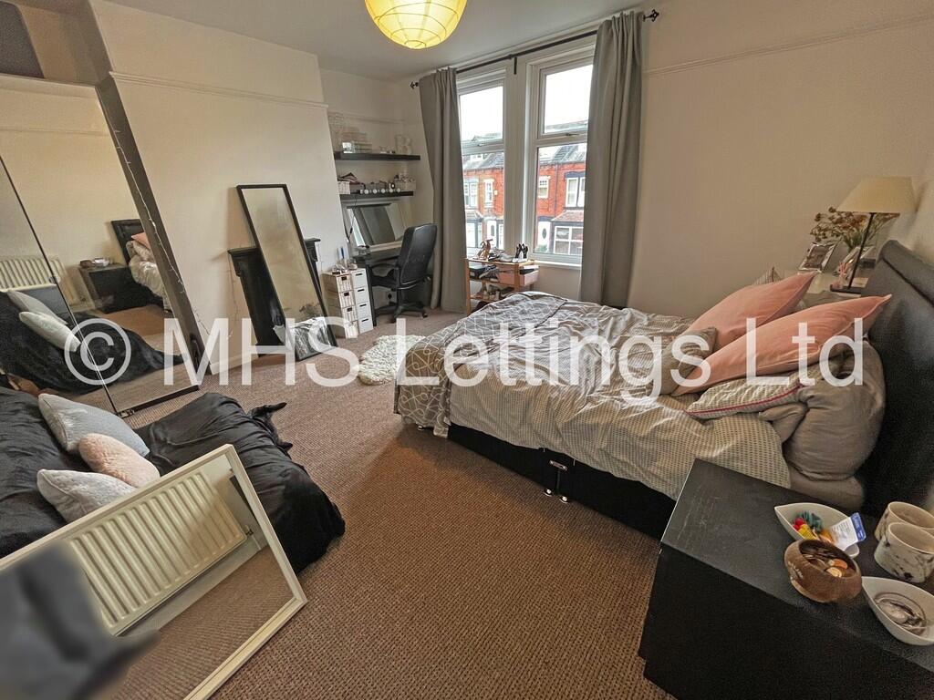 141 Ash Road, Leeds, LS6 3HD - More