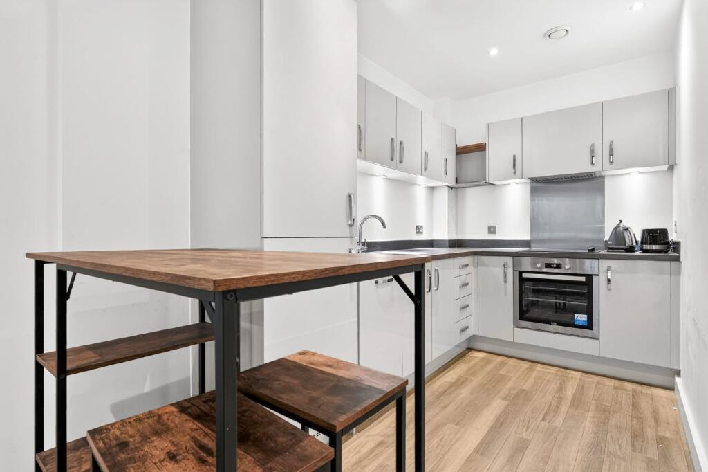 Apartment in London - View 4