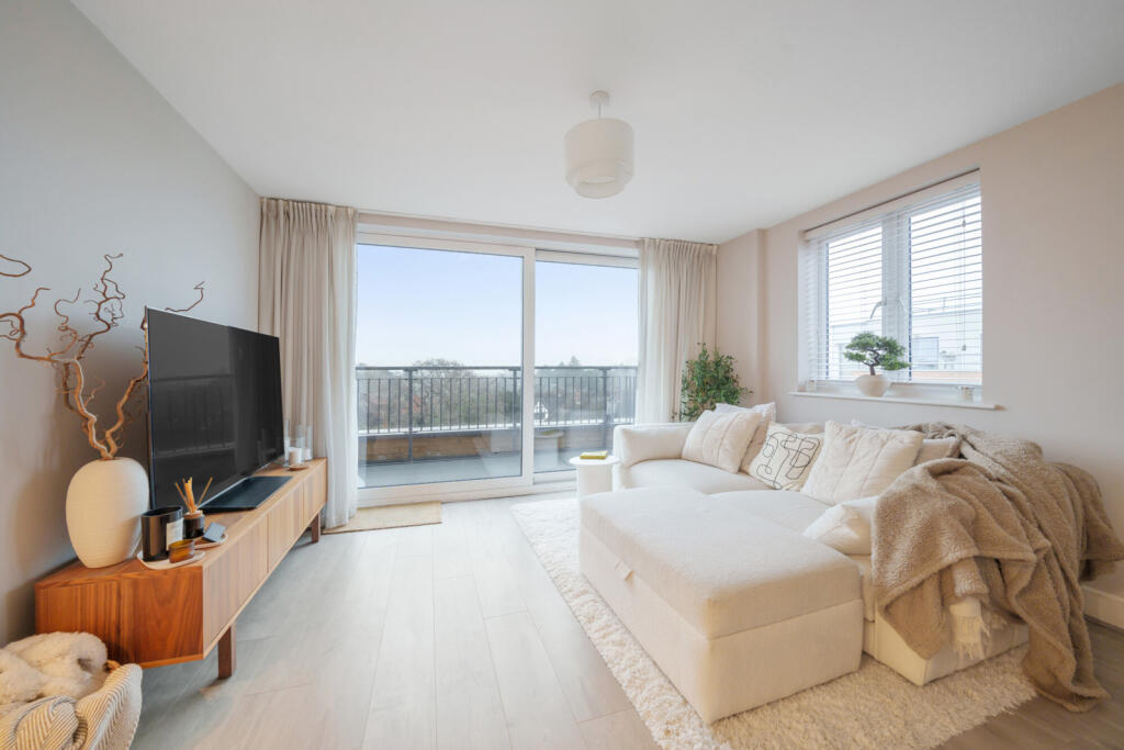 Main image of property: Sidcup Hill, Sidcup