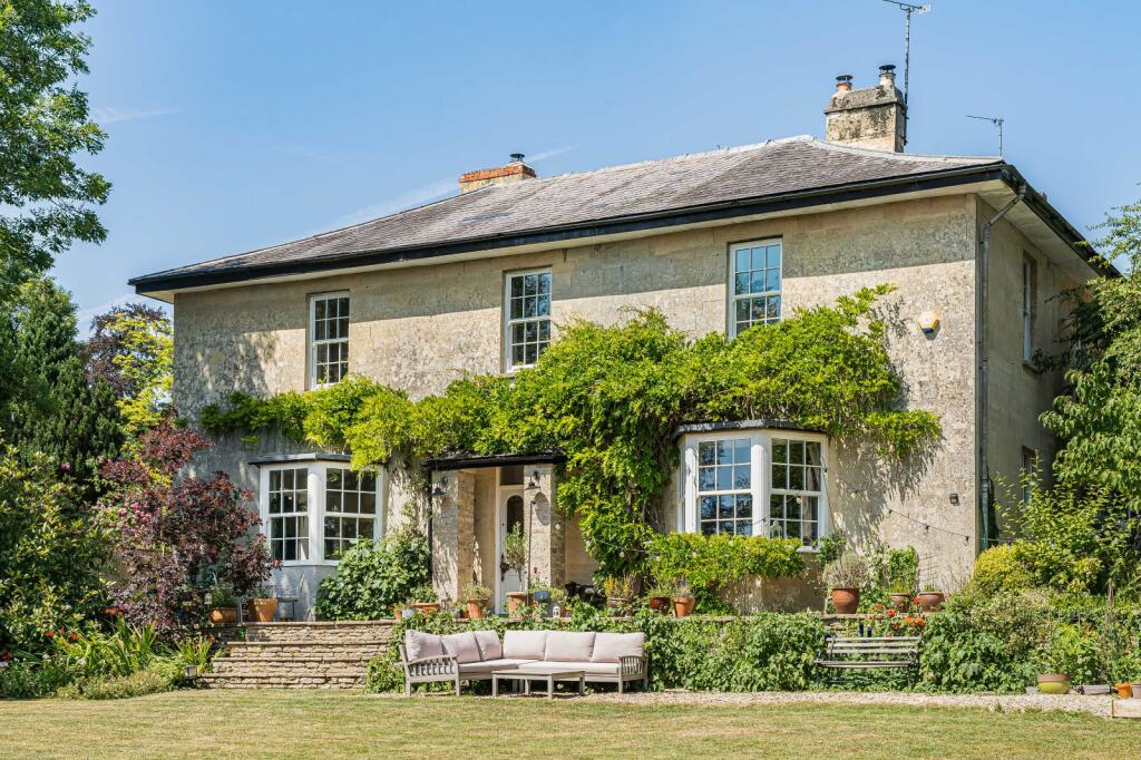 Main image of property: Stroud Road, Cirencester, Gloucestershire, GL7