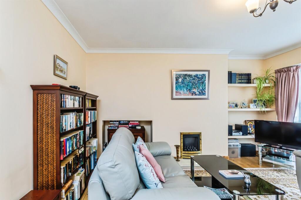 House in Adur, West Sussex - View 3