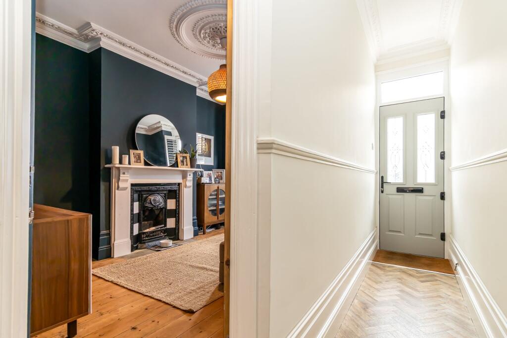 House in Portsmouth - View 5