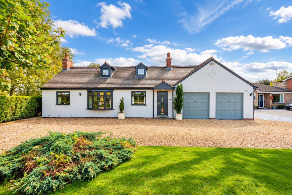 Main image of property: Avenue Road, Rushden, NN10