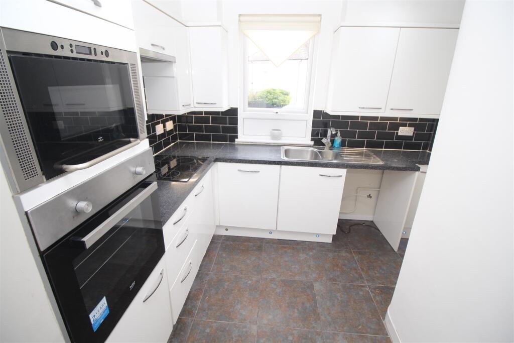 Apartment in Paisley, Inverclyde - View 4
