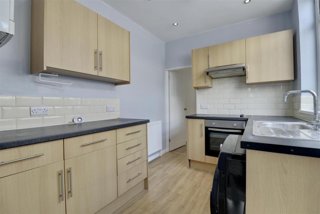 House in Portsmouth - View 3
