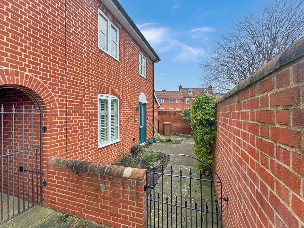 Main image of property: Brook Street, Woodbridge, IP12