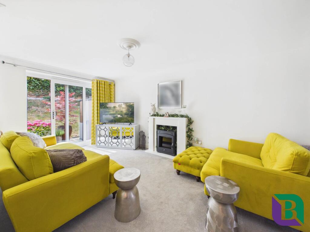 Apartment in Woburn, Central Bedfordshire - View 5