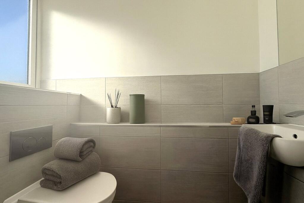 House in Stevenage - View 5