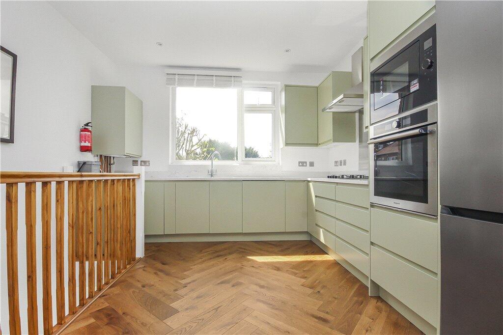 House in London - View 4