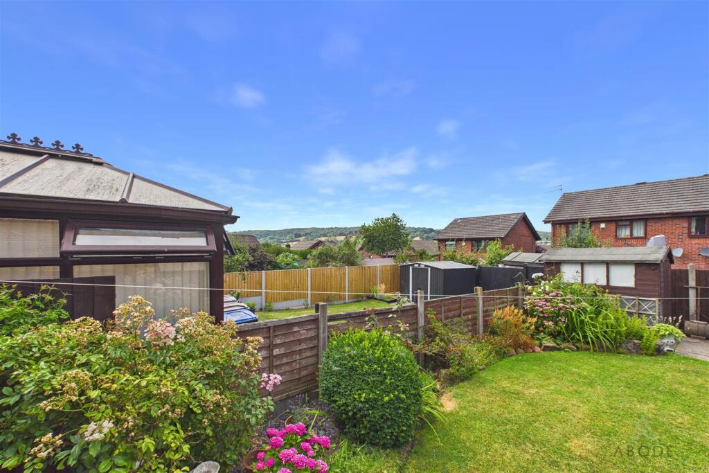 Coleridge Drive, Cheadle, ST10 1XA photo 3