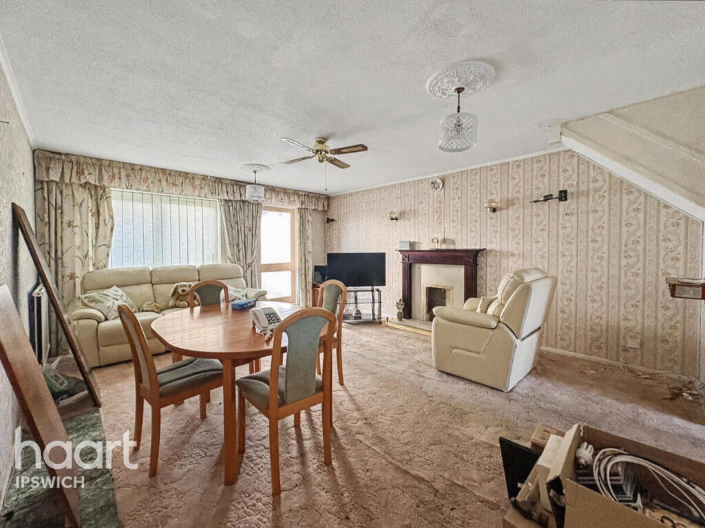 Wilmslow Drive, Ipswich photo 4