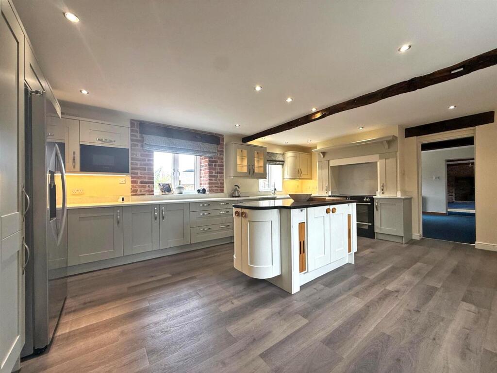 House in Telford - View 3