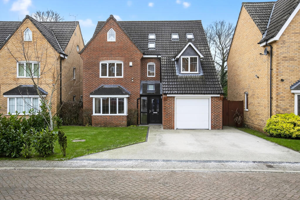 Main image of property: Grangefield Avenue, Doncaster, DN4