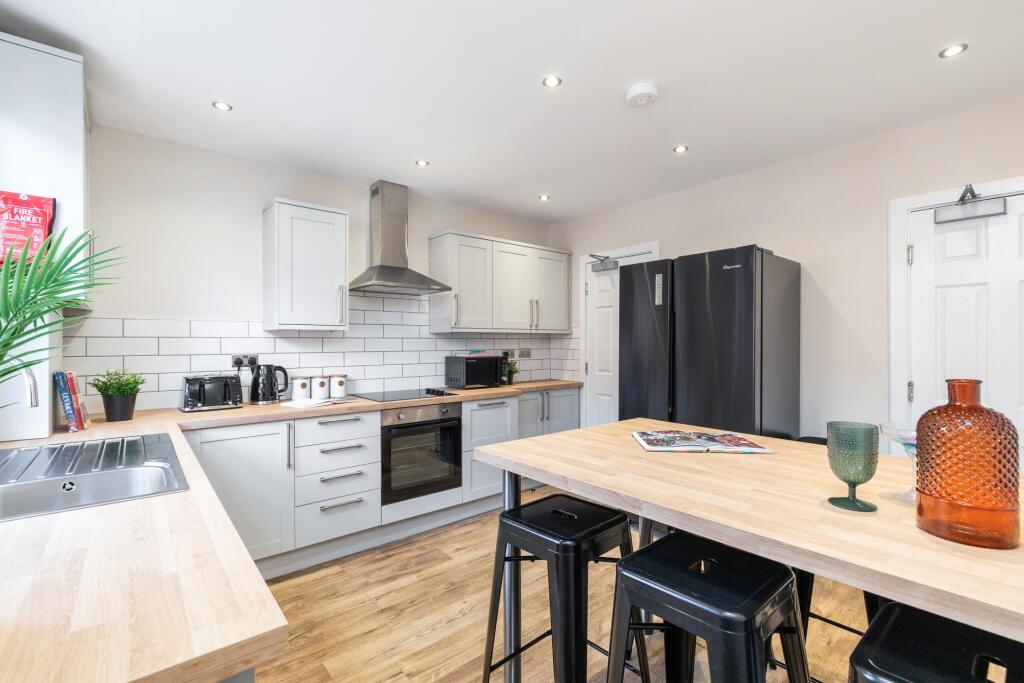 House in Leeds - View 5