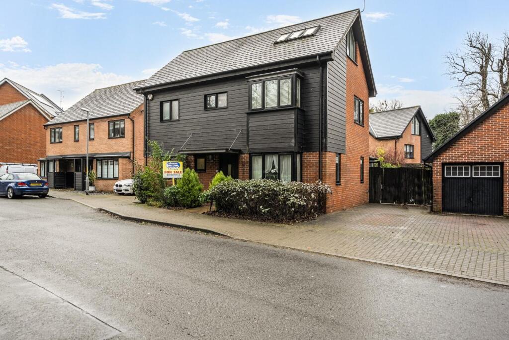 Main image of property: Hawley Drive, Leybourne, West Malling