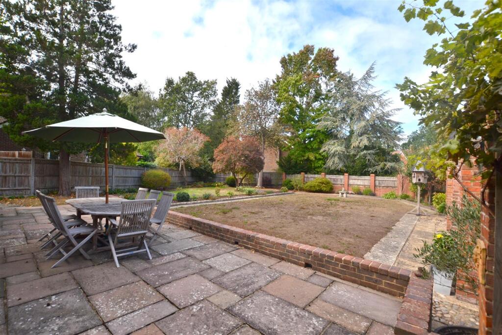 House in Fleet, Ancells Farm - View 2