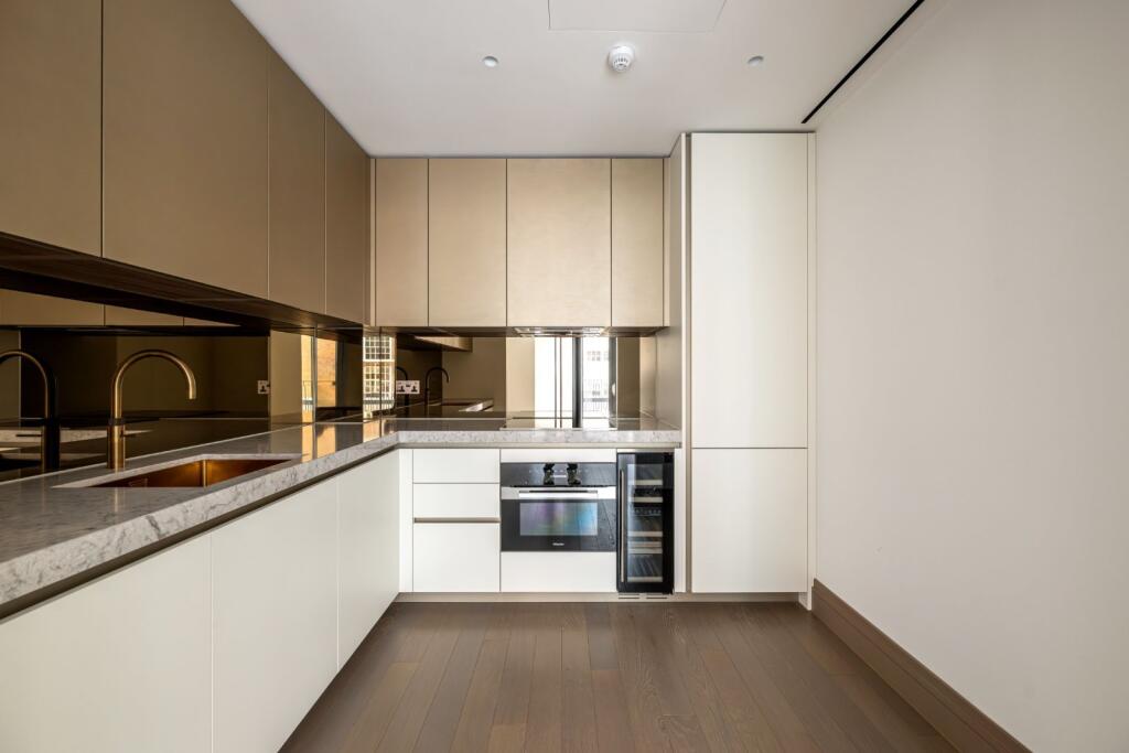 Apartment in London, Royal Borough of Kensington and Chelsea - View 5