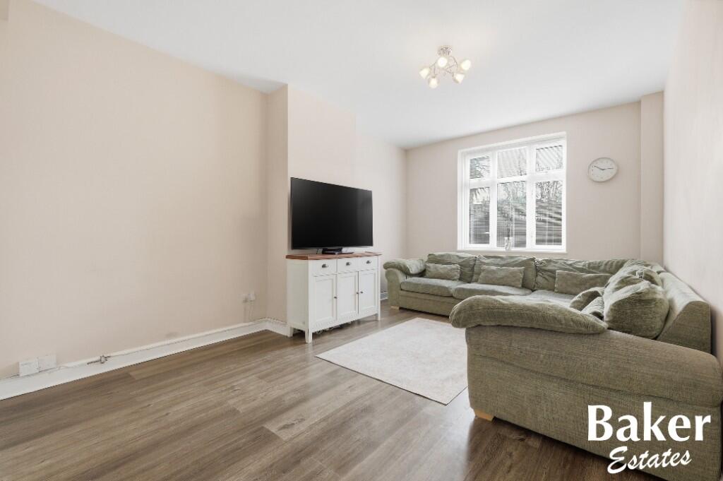 Main image of property: Green Lane, Dagenham, London, RM8