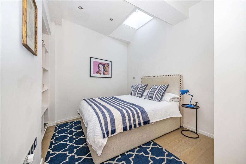 Apartment in London - View 3