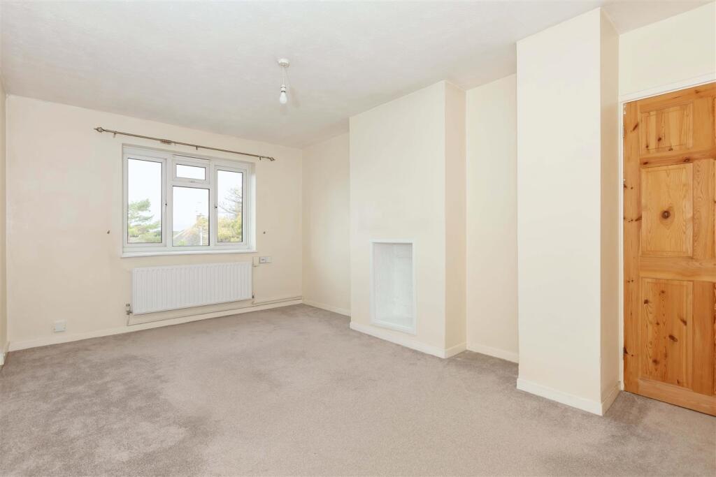 Limbrick Lane, Goring-By-Sea photo 3
