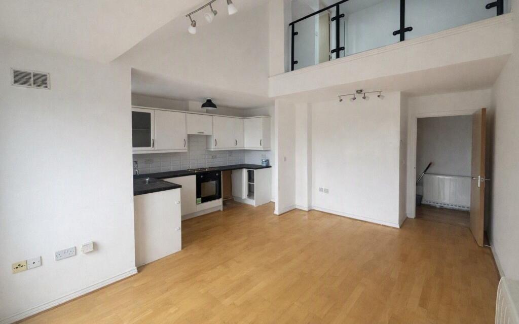 Apartment in Dudley - View 2