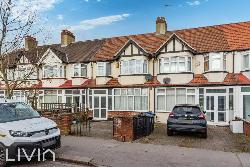 3-bed house on Davidson Road, Croydon, £450,000
