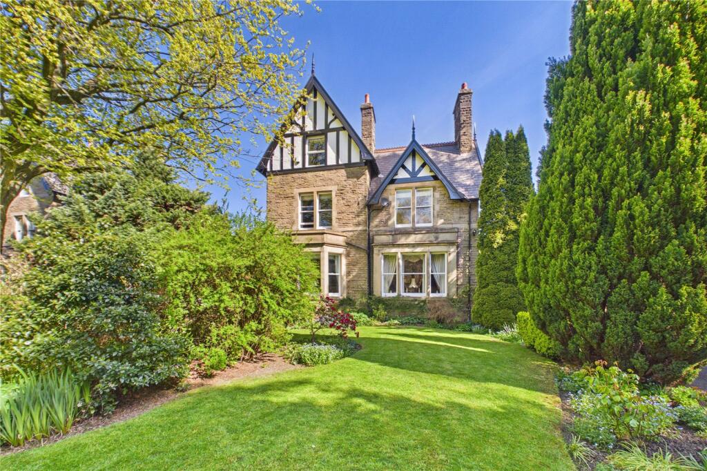Main image of property: Macclesfield Road, Buxton, High Peak, SK17