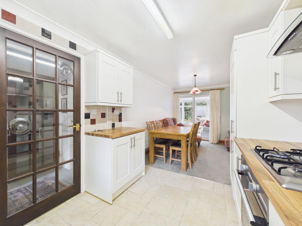 Curlew Close, Nottingham - View 6