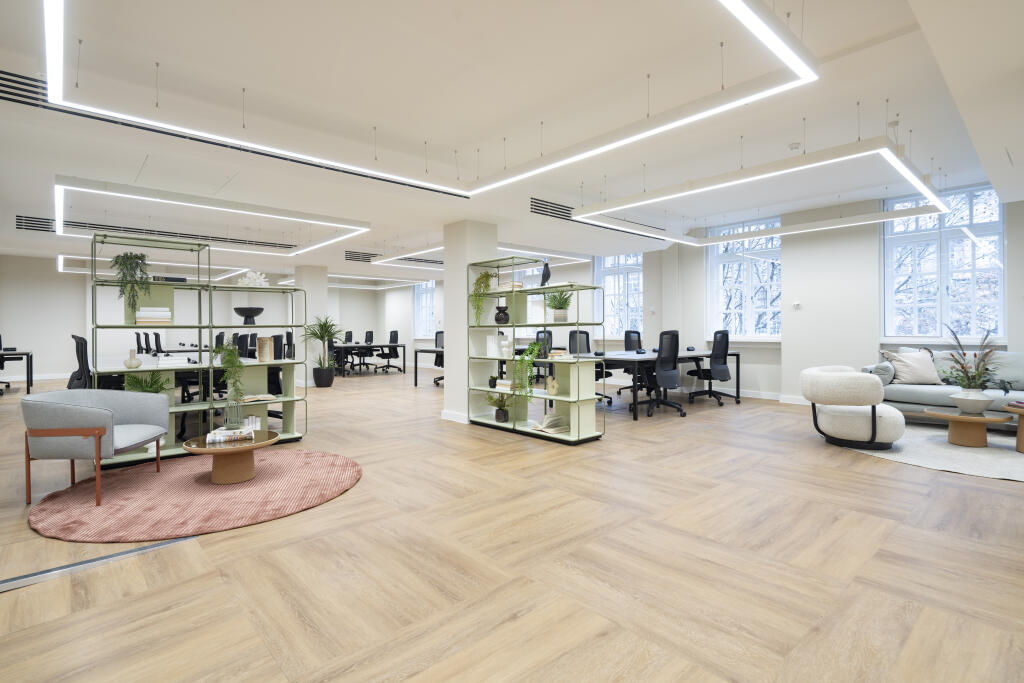Main image of property: 71 Kingsway, London, WC2B 6ST