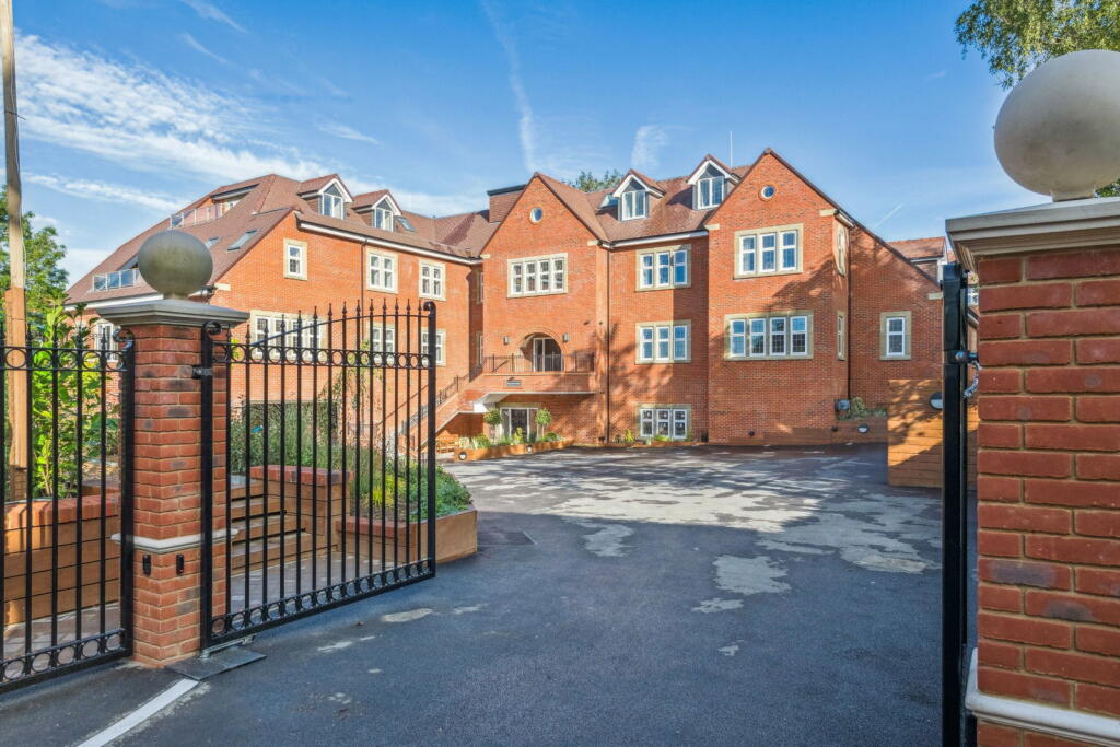 Main image of property: 8 Birchwood House, Green Lane, Northwood