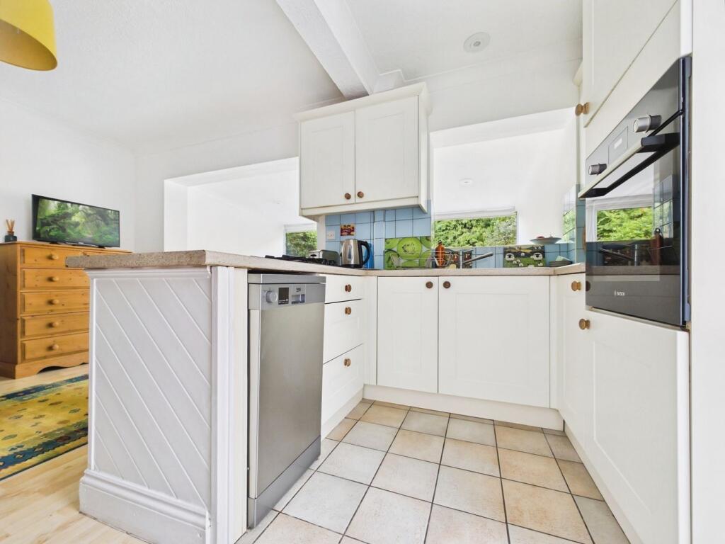 House in Eastleigh, Hamble-le-Rice - View 5