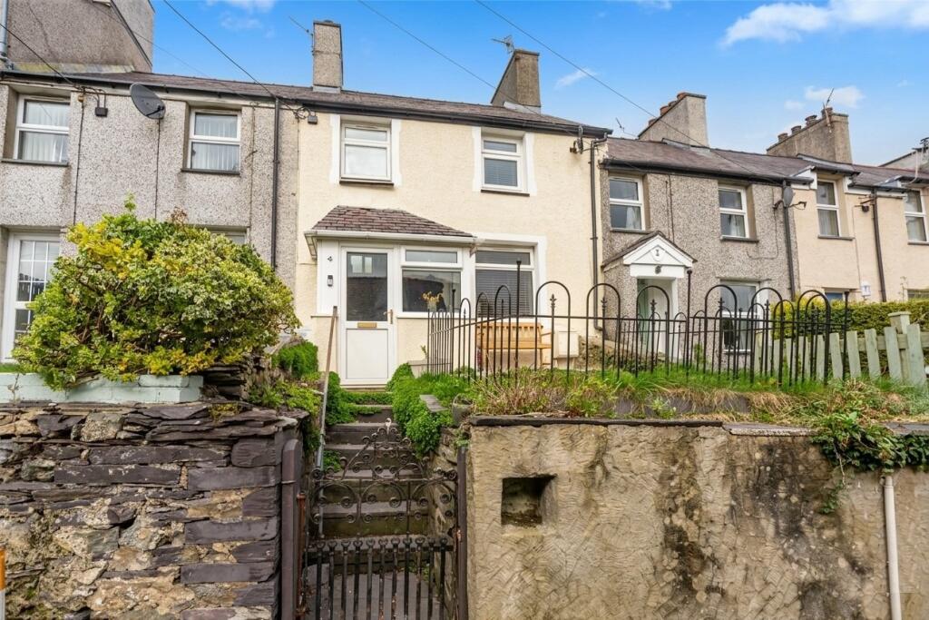 2-bed terraced on Tabernacle Terrace, Bethesda, Bangor, Gwynedd, LL57, £145,000