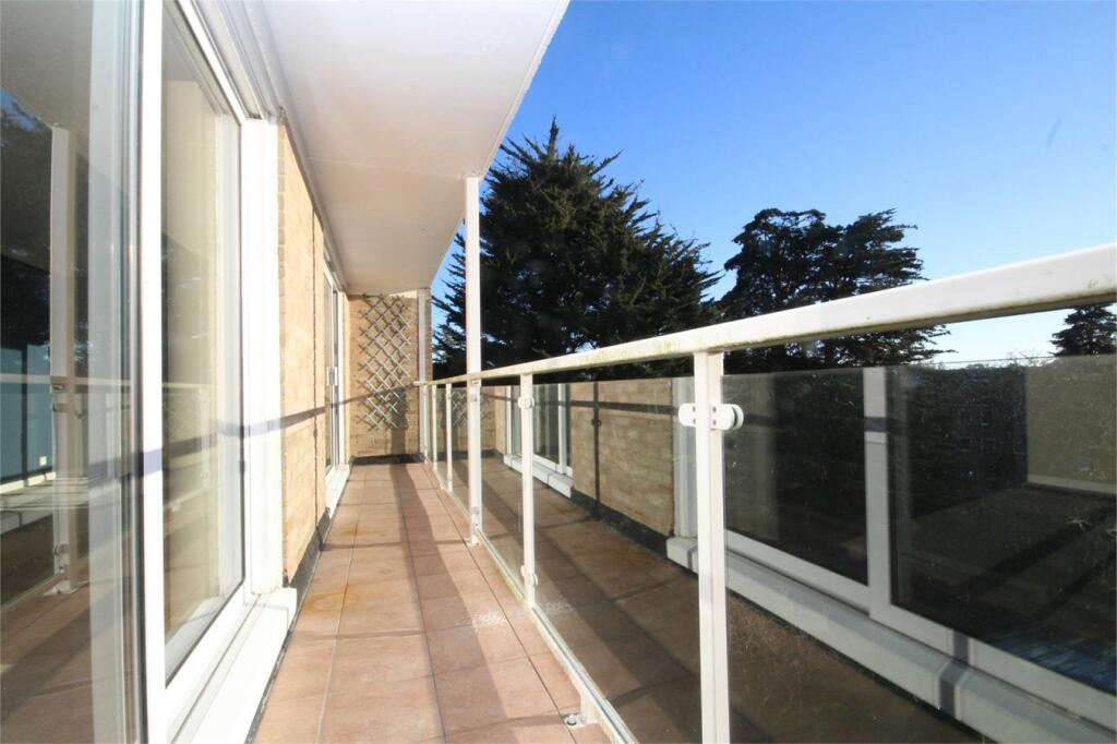 Lindsay Court, 28 Lindsay Road, BRANKSOME PARK, BH13 photo 3