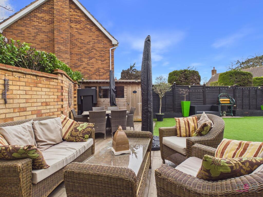 House in Gloucester - View 3
