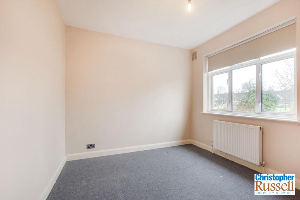 House in Sidcup, The Hollies, Blackfen - View 6