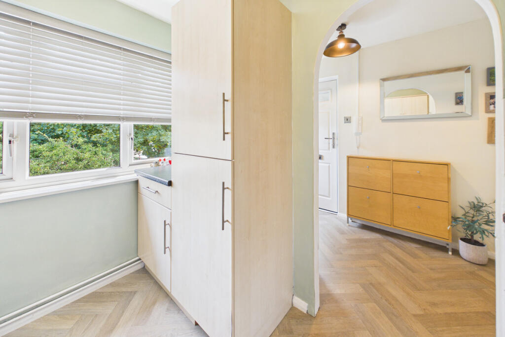 Apartment in Dacorum, The Image - View 4