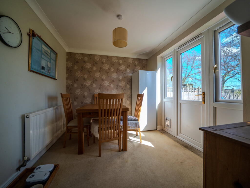 37, Pinewood Gardens, North Cove, Beccles, NR34 7PQ photo 4