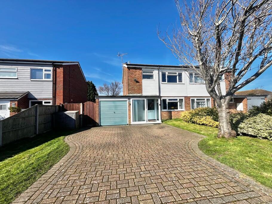 Main image of property: The Fairway, New Romney, TN28