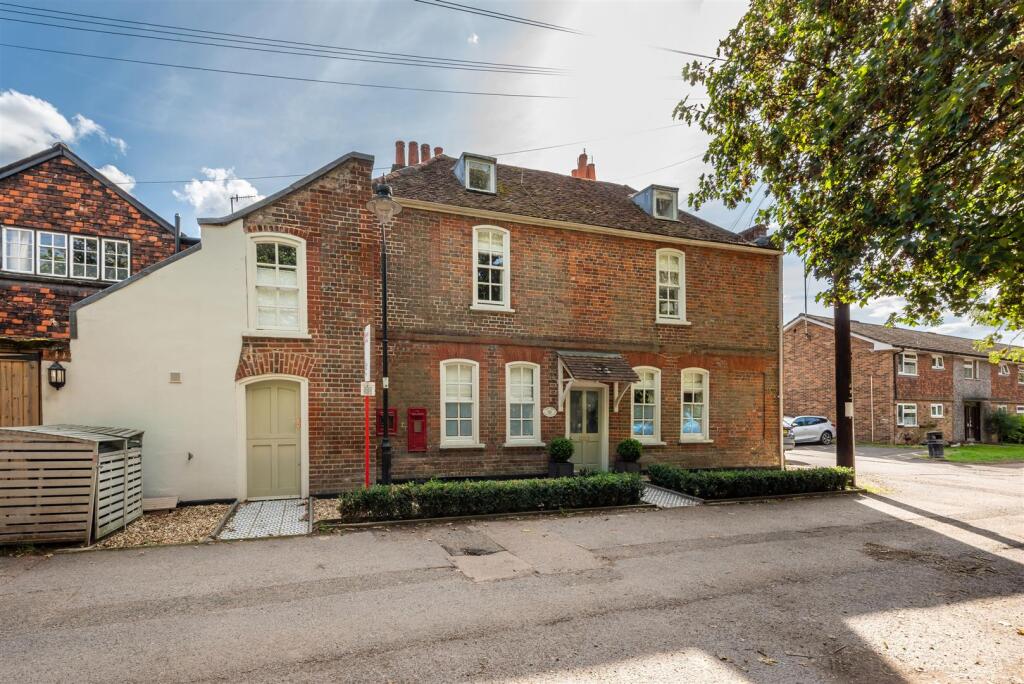 Main image of property: SWANWORTH LANE, MICKLEHAM, RH5