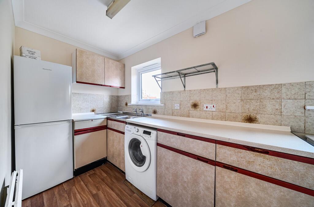 Apartment in Chichester - View 5