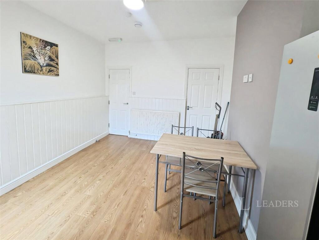 House in Sheffield - View 4